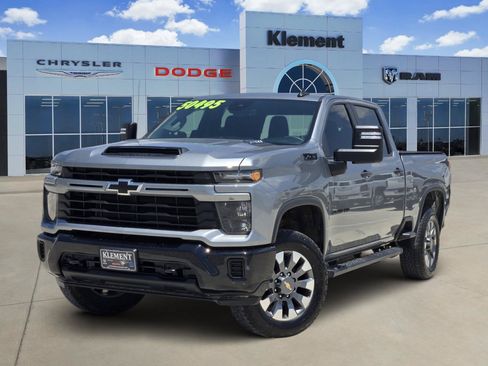 Used 2024 Chevrolet Silverado 2500 Custom w/ Custom Value Package AWD/4WD image 1