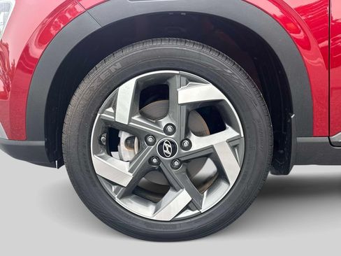 Certified 2024 Hyundai Venue Limited FWD image 9