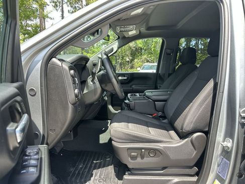 Certified 2025 Chevrolet Silverado 2500 Custom w/ Custom Value Package AWD/4WD image 19