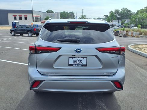 Used 2021 Toyota Highlander Platinum AWD/4WD image 28