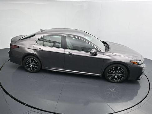 Used 2024 Toyota Camry SE AWD/4WD image 29