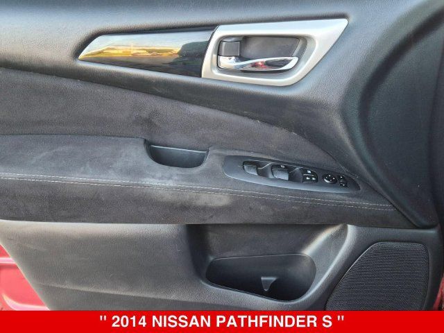 Used 2014 Nissan Pathfinder S AWD/4WD image 10