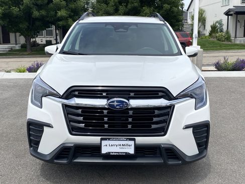Used 2023 Subaru Ascent Premium w/ Convenience Package AWD/4WD image 9