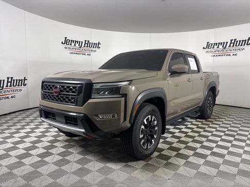 Used 2022 Nissan Frontier PRO-4X w/ Off-Road Protection Package AWD/4WD image 1