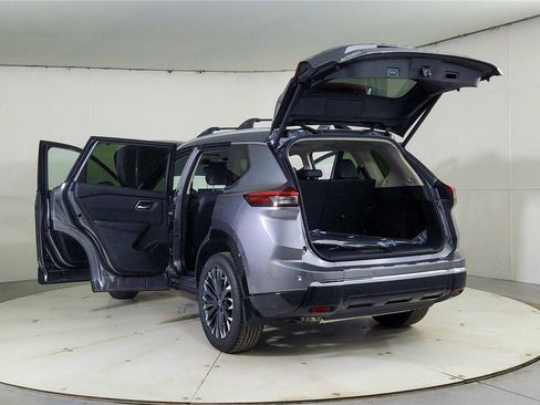 New 2026 Nissan Rogue Platinum w/ Platinum Premium Package image 11