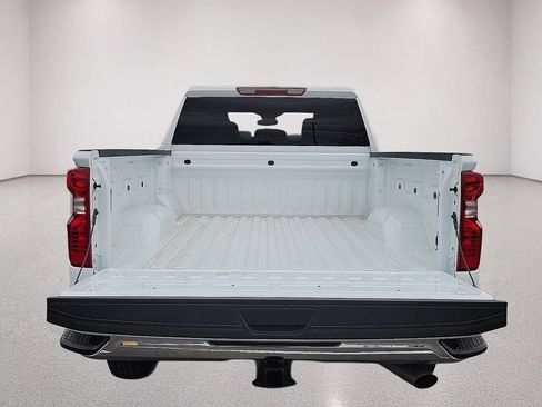 Used 2025 Chevrolet Silverado 2500 LT w/ Convenience Package AWD/4WD image 8