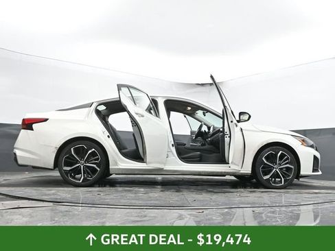 Used 2024 Nissan Altima 2.5 SR image 68