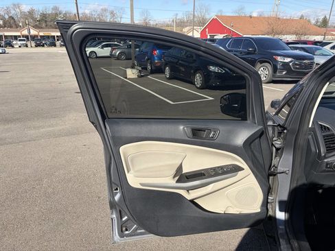 Used 2020 Ford EcoSport S image 15