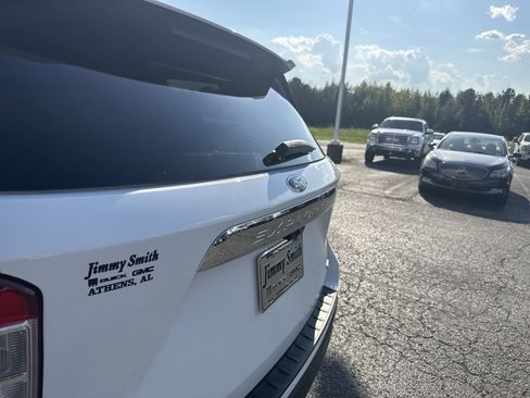 Used 2020 Ford Explorer XLT w/ Equipment Group 202A RWD image 38