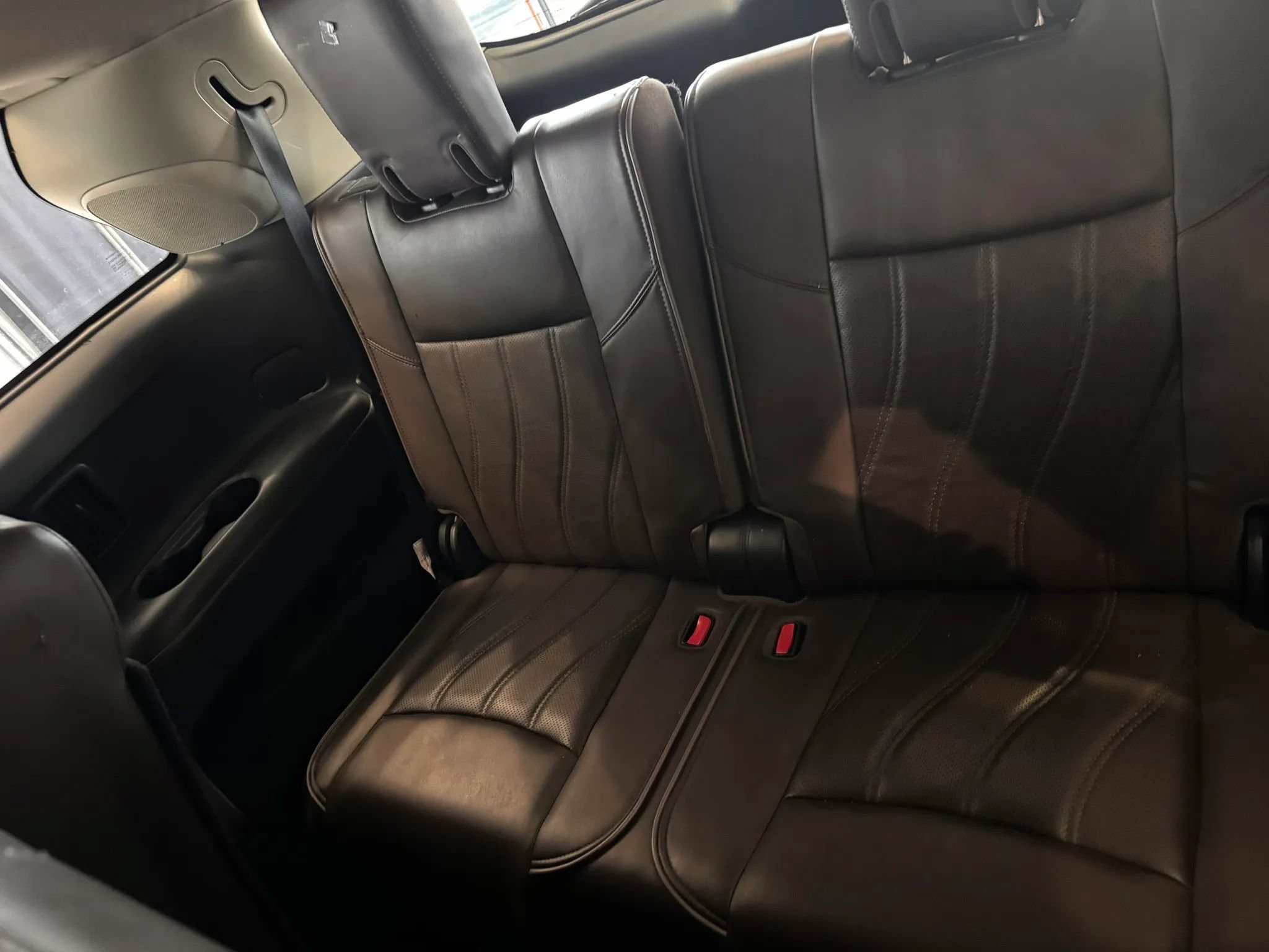 Used 2014 INFINITI QX60 FWD w/ Deluxe Touring Package image 33
