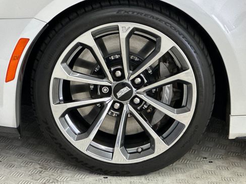 Used 2017 Cadillac ATS V w/ Carbon Fiber Package RWD image 12