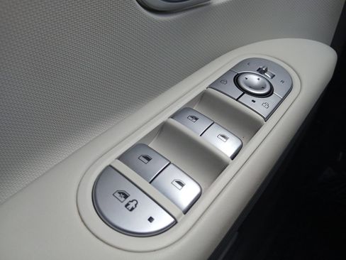 Certified 2024 Hyundai Ioniq 5 SE image 17