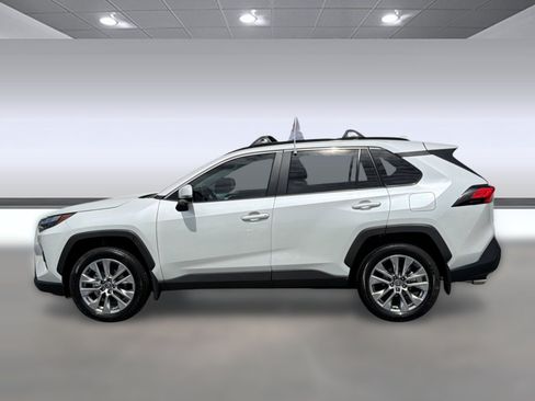 Used 2025 Toyota RAV4 XLE Premium FWD image 2