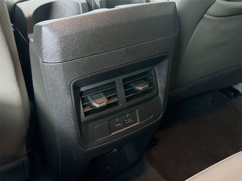 Used 2024 Chevrolet Colorado ZR2 w/ ZR2 Bison Edition image 19