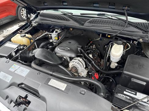 Used 2005 GMC Sierra 2500 SLE w/ Snow Plow Prep Package image 13