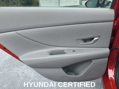 Certified 2025 Hyundai Elantra SEL FWD image 27