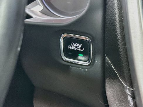 Used 2020 GMC Acadia SLE FWD image 21