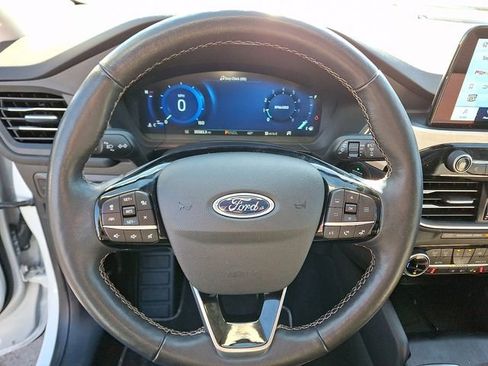 Certified 2022 Ford Escape Titanium w/ Titanium Elite Package image 20