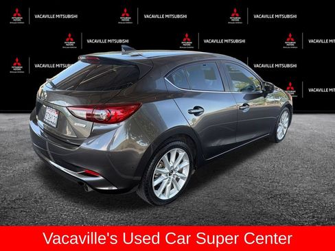 Used 2017 MAZDA MAZDA3 Grand Touring FWD image 5