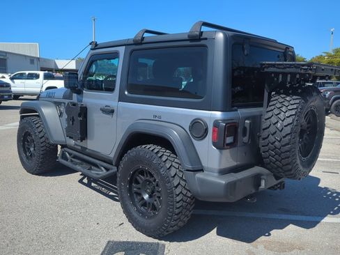Used 2018 Jeep Wrangler Sport image 7