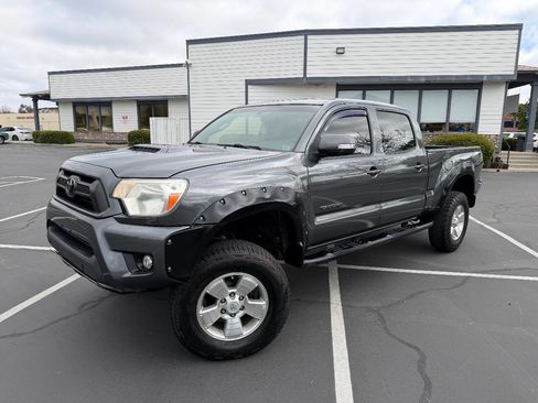 Used 2012 Toyota Tacoma PreRunner image 15