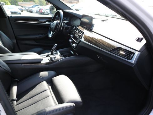 Used 2020 BMW 530i xDrive w/ Convenience Package AWD/4WD image 44