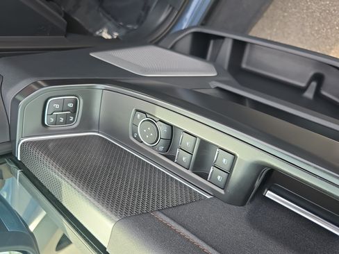 Used 2023 Ford F150 Raptor AWD/4WD image 29