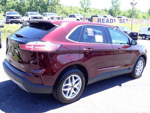 Certified 2024 Ford Edge SEL w/ Convenience Package AWD/4WD image 8