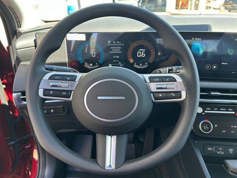 New 2026 Hyundai Tucson SEL image 16