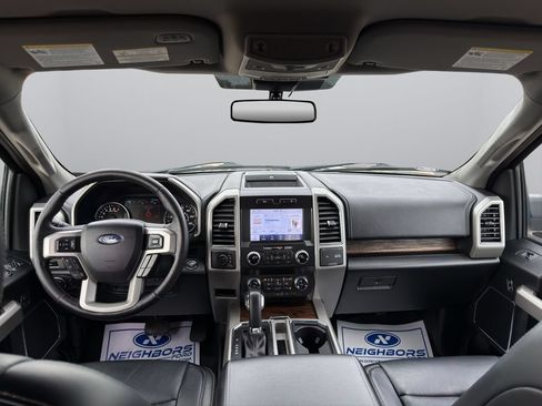 Used 2019 Ford F150 Lariat w/ Equipment Group 502A Luxury AWD/4WD image 19