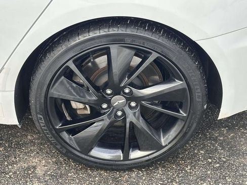 Used 2023 Genesis G70 3.3T w/ Sport Advanced Package image 14