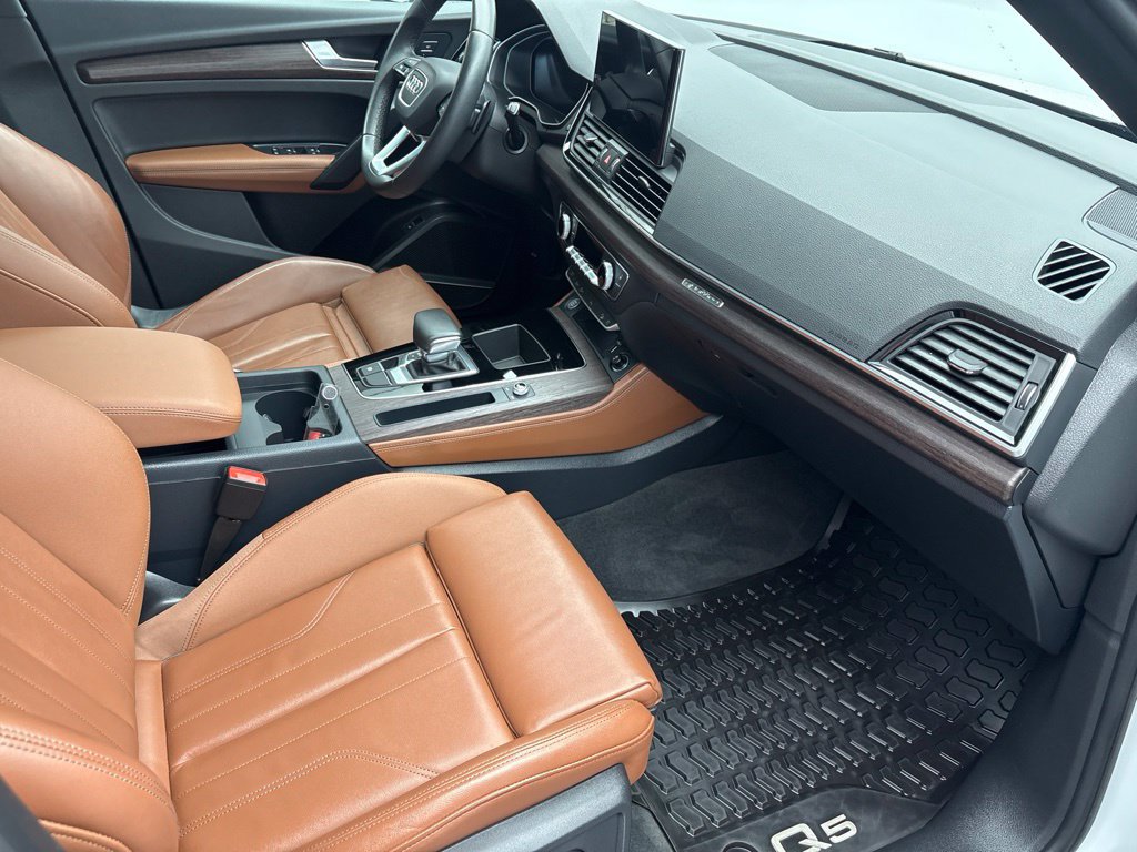 Certified 2024 Audi Q5 2.0T Premium Plus w/ Premium Plus Package AWD/4WD image 28
