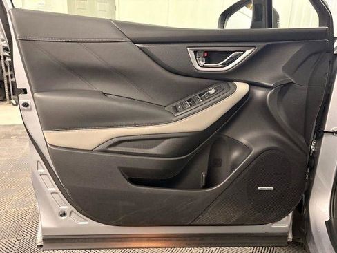 Used 2022 Subaru Forester Limited image 6