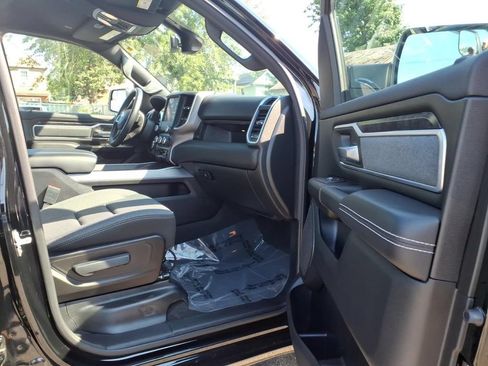 Used 2022 RAM 1500 Big Horn AWD/4WD image 15
