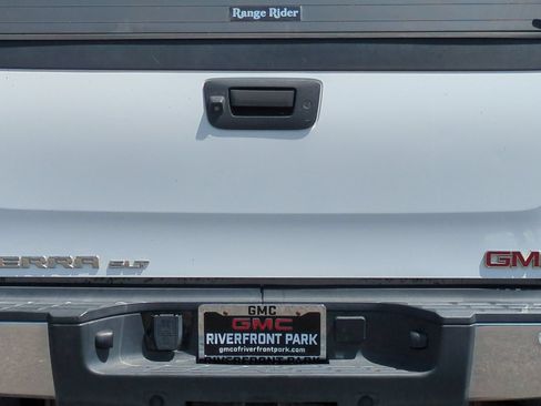 Used 2011 GMC Sierra 2500 SLT w/ SLT Convenience Package AWD/4WD image 44