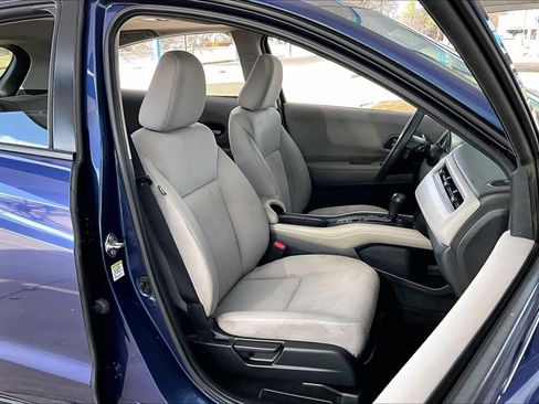 Used 2016 Honda HR-V EX image 8