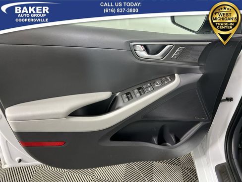 Used 2021 Hyundai Ioniq Limited image 23
