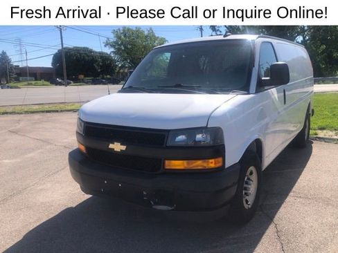 Used 2020 Chevrolet Express 2500 w/ Driver Convenience Package RWD image 2
