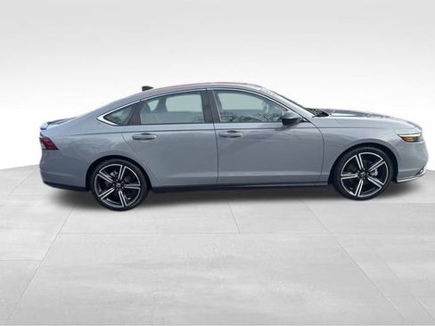 Used 2023 Honda Accord Sport image 6