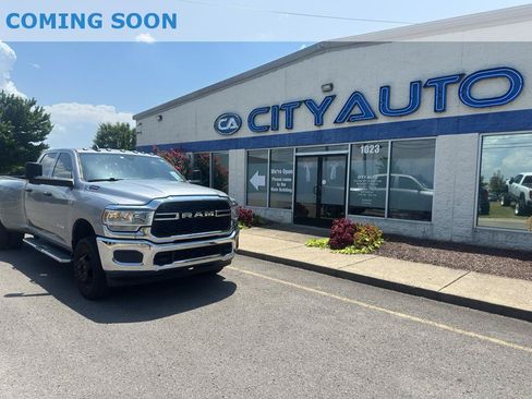 Used 2022 RAM 3500 Tradesman AWD/4WD image 2