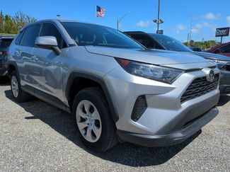 Used 2022 Toyota RAV4 LE FWD video 1