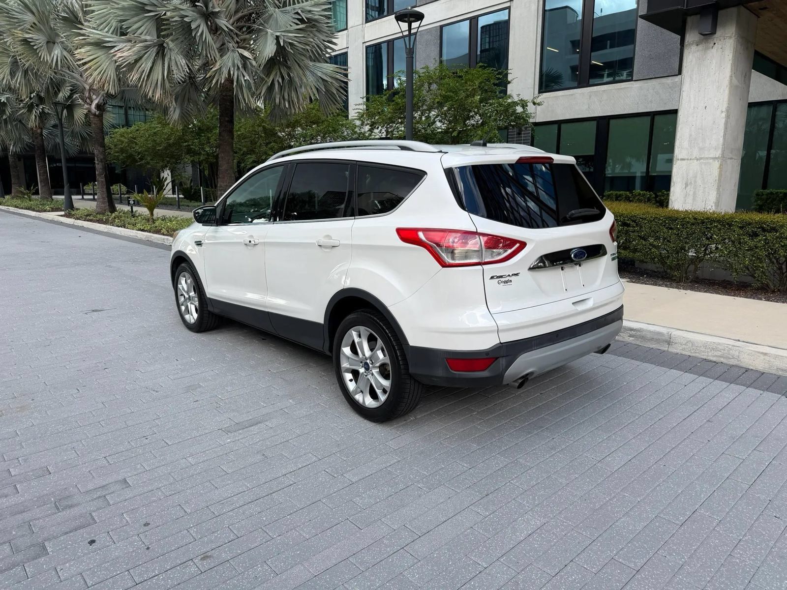 Used 2016 Ford Escape Titanium FWD image 7