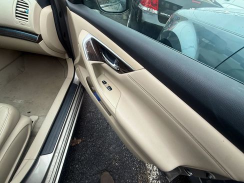 Used 2014 Nissan Altima 2.5 SL w/ Technology Package image 29