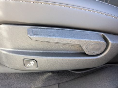 New 2026 Kia Sorento S w/ S Panoramic Sunroof Package FWD image 17