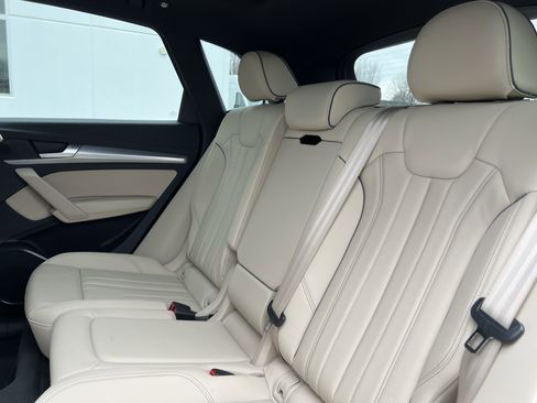 Used 2025 Audi Q5 2.0T Premium w/ Convenience Plus Package image 33