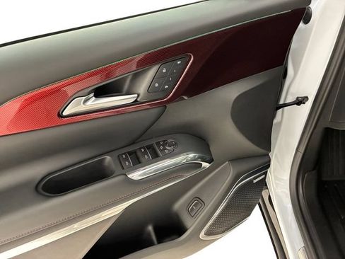 Certified 2026 Chevrolet Traverse RS AWD/4WD image 13