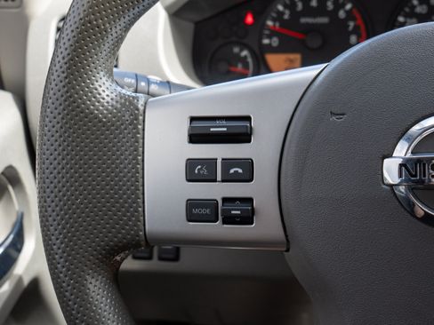 Used 2016 Nissan Frontier SV AWD/4WD image 24