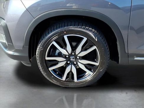 Used 2022 Honda Pilot Elite image 38