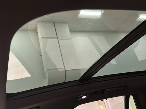 Used 2025 Volvo XC90 T8 Ultra w/ Protection Package Premier image 26