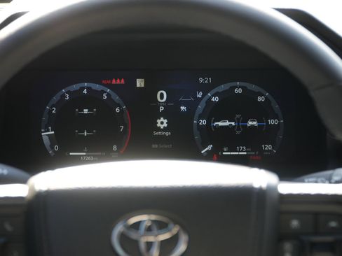 Used 2025 Toyota Tacoma TRD Sport RWD image 21